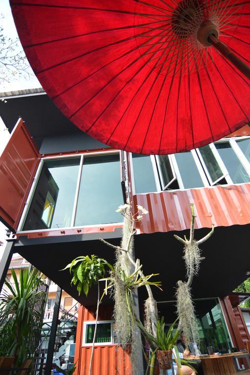 Hotel Nawa Saraan à Chiang Mai Extérieur photo