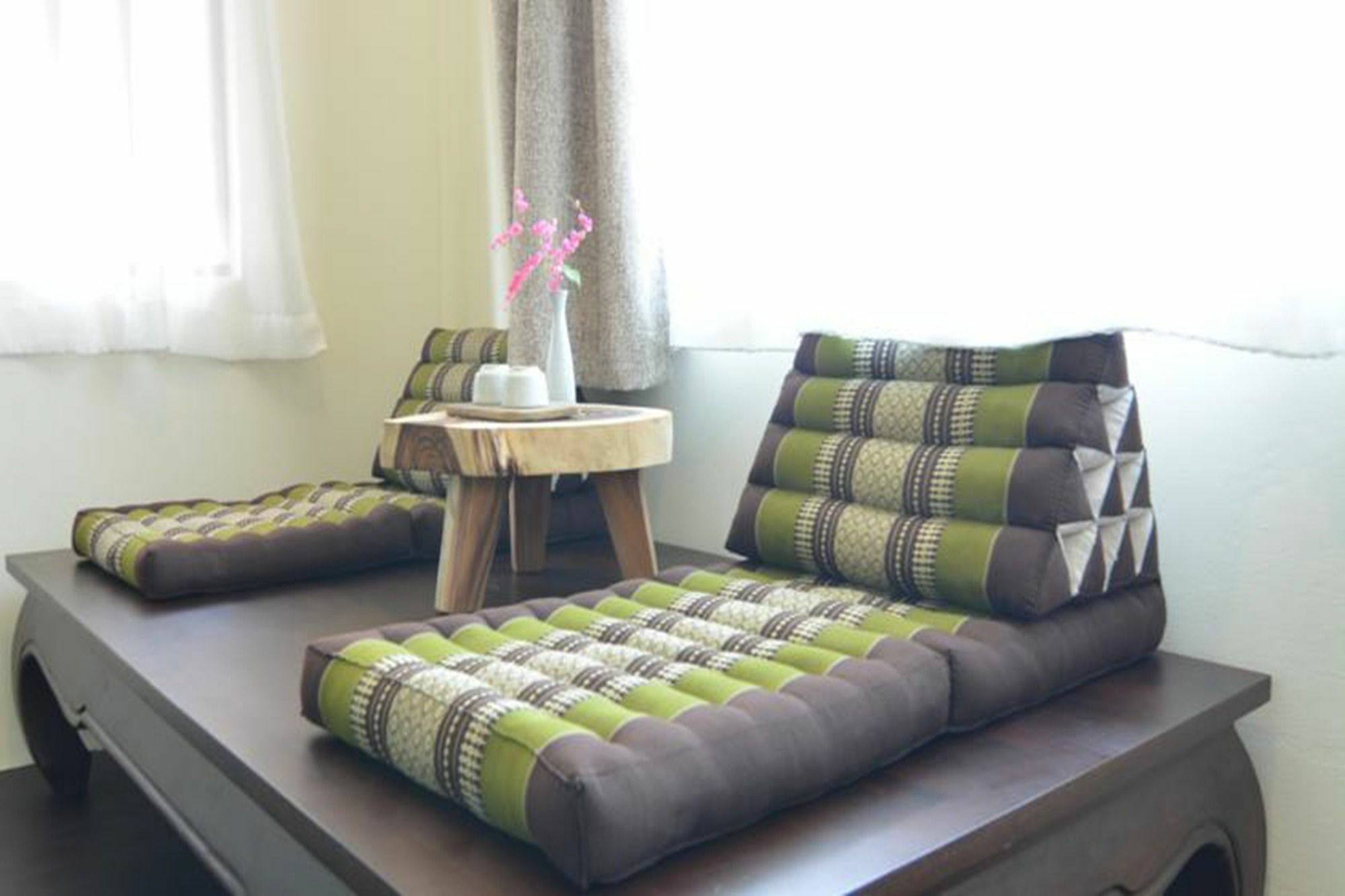 Hotel Nawa Saraan à Chiang Mai Extérieur photo