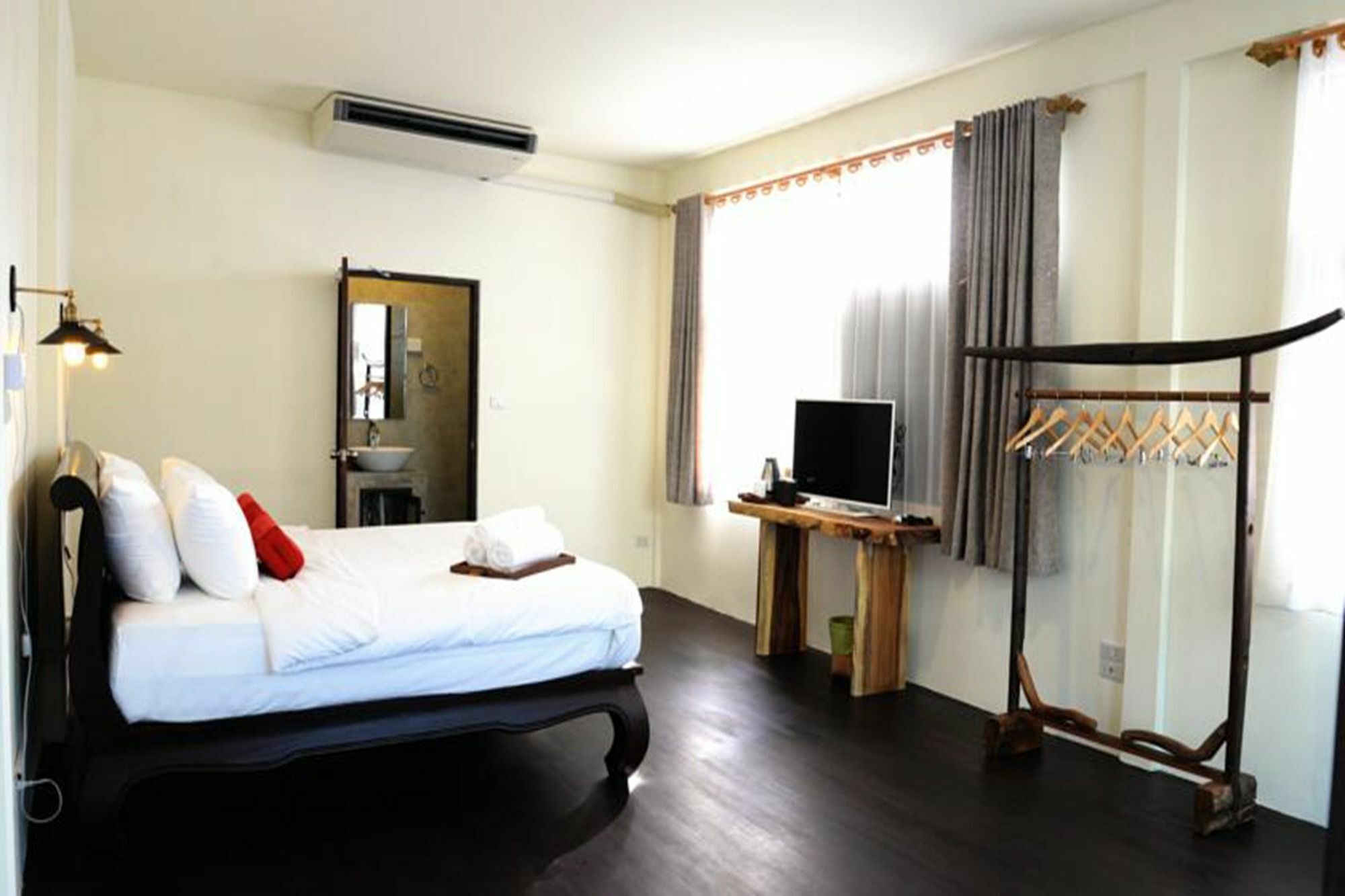Hotel Nawa Saraan à Chiang Mai Extérieur photo